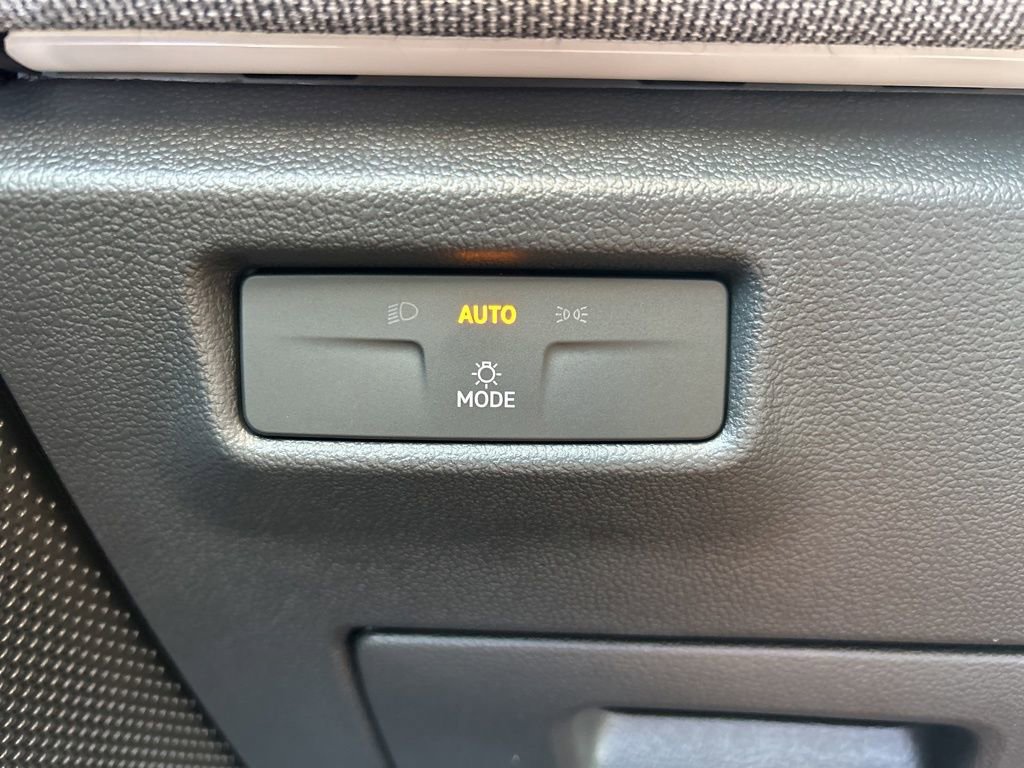 New 2026 Volkswagen Tiguan S image 22