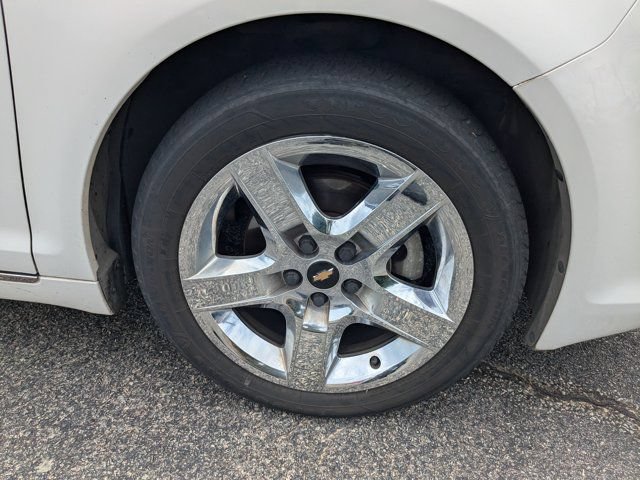 Used 2010 Chevrolet Malibu LT FWD image 11