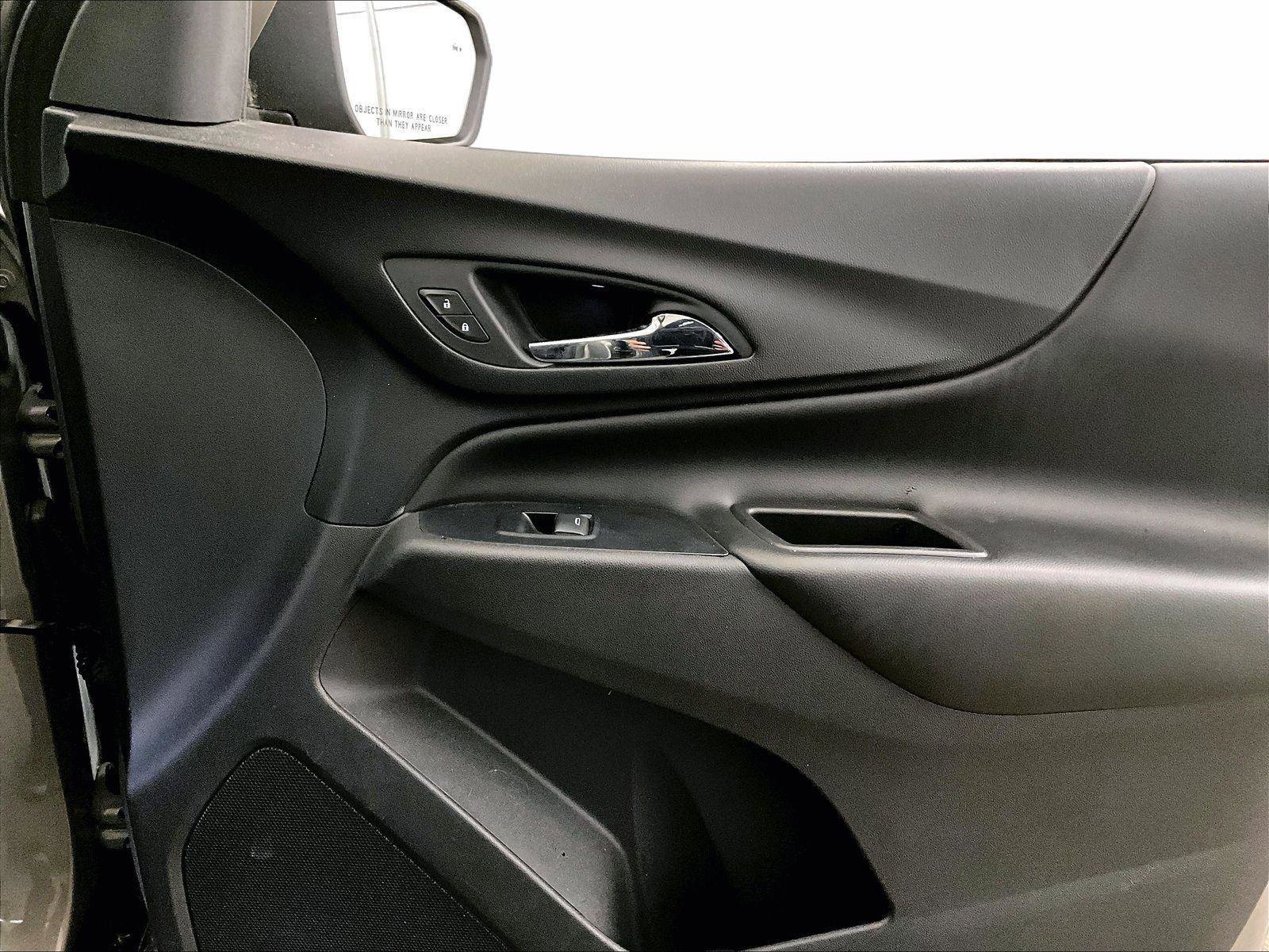 Used 2019 Chevrolet Equinox LT w/ Sun & Navigation Package image 23