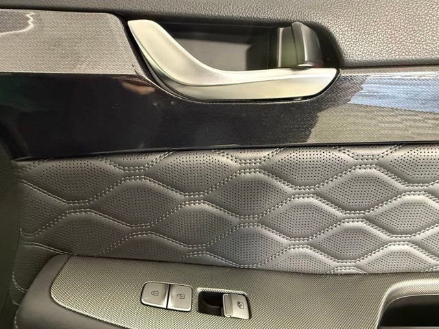 Used 2022 Hyundai Palisade Calligraphy image 37