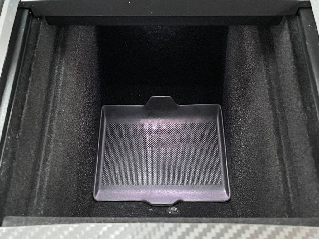 Used 2022 Tesla Model Y Performance image 44