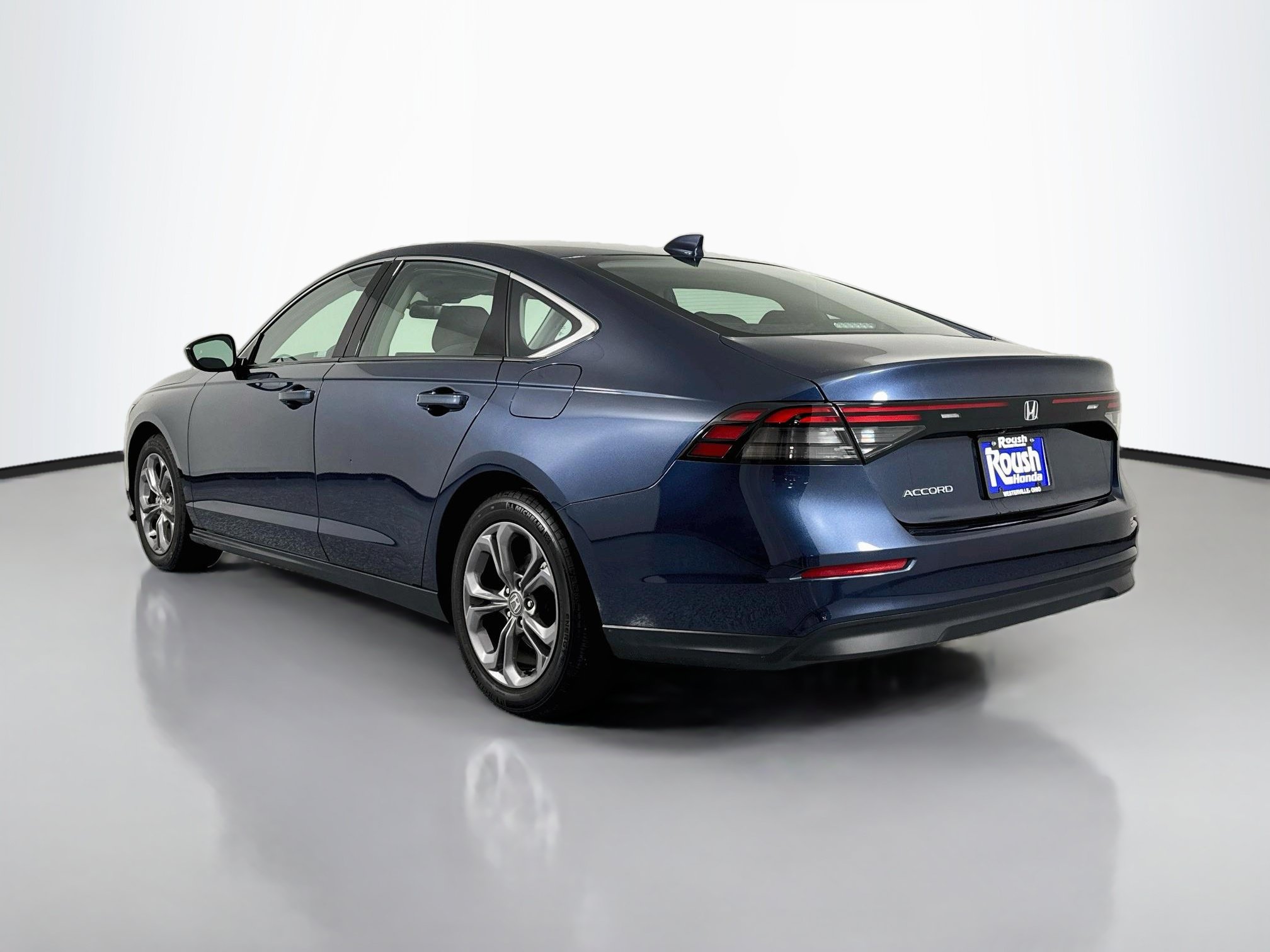Certified 2024 Honda Accord EX image 7