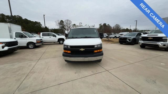 Used 2022 Chevrolet Express 2500 Work Van w/ Driver Convenience Package image 4