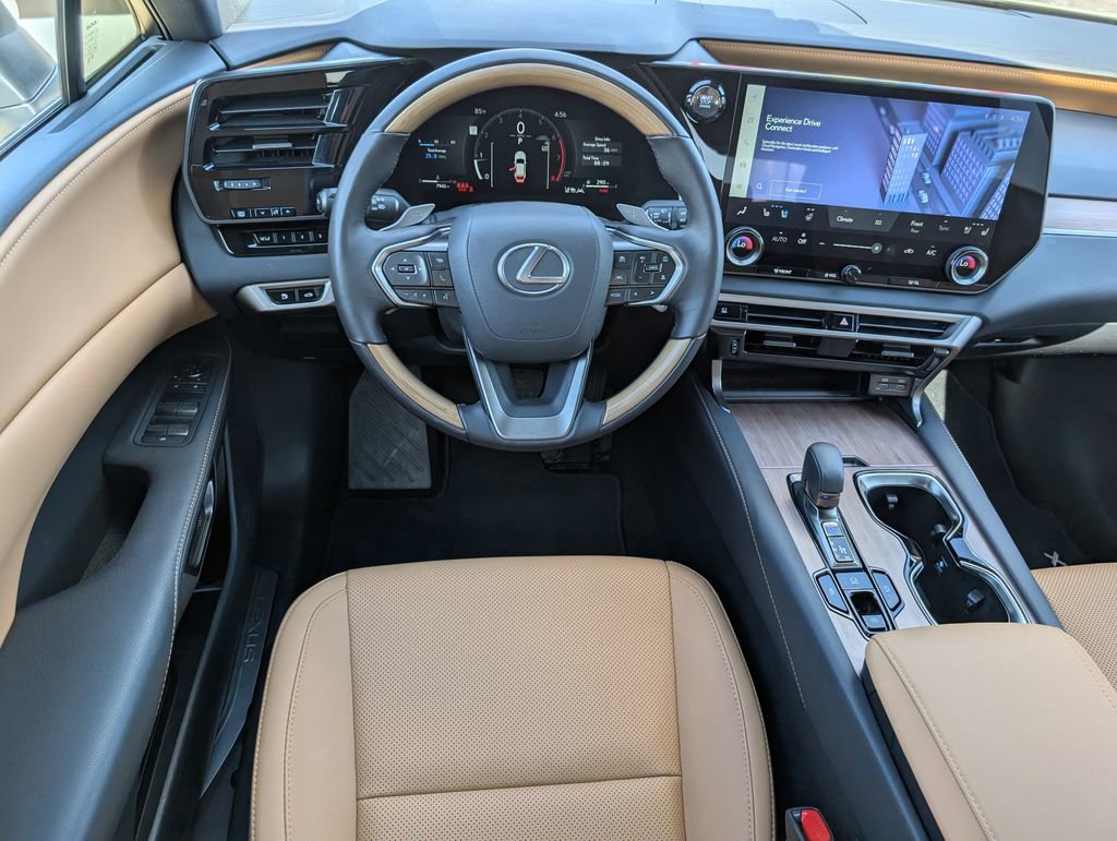 Used 2025 Lexus RX 350 Premium w/ Accessory Package (Z1) FWD image 3