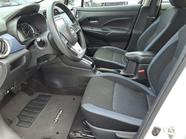 Used 2024 Nissan Versa SV FWD image 8