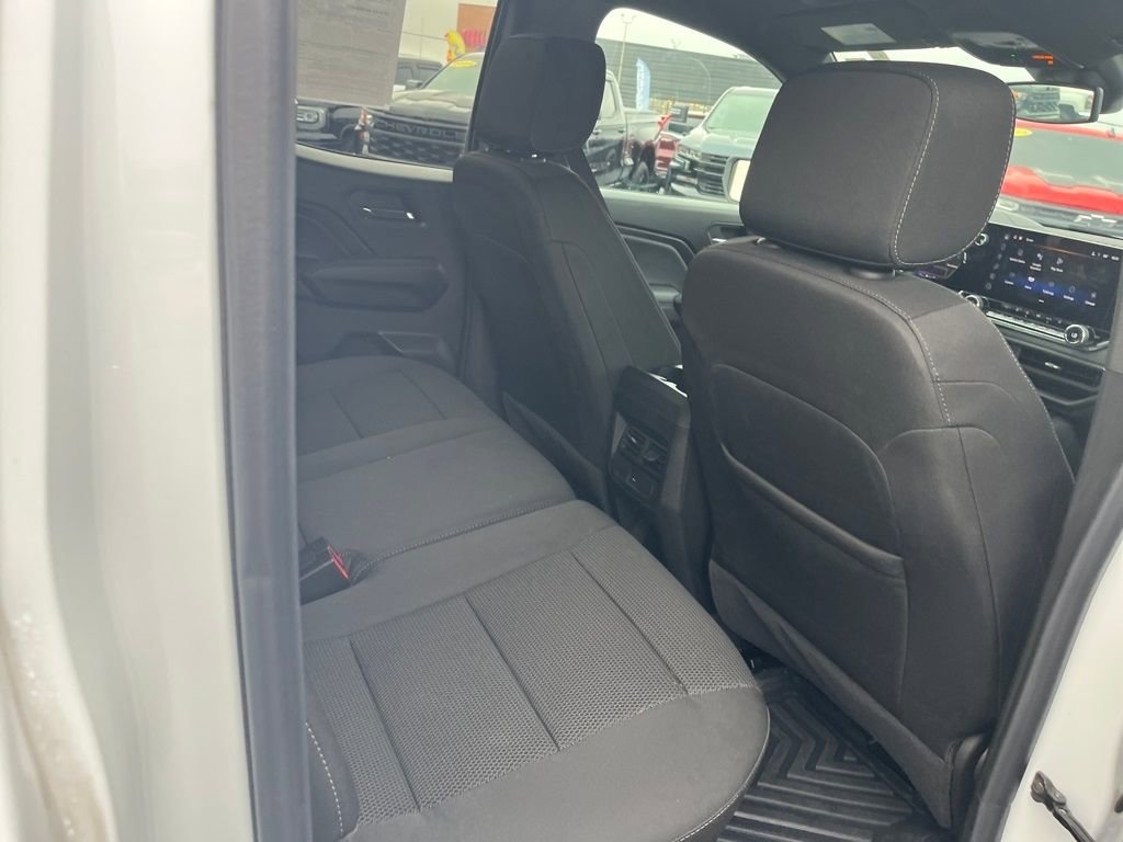 Used 2025 Chevrolet Colorado LT w/ Advanced Trailering Package image 9