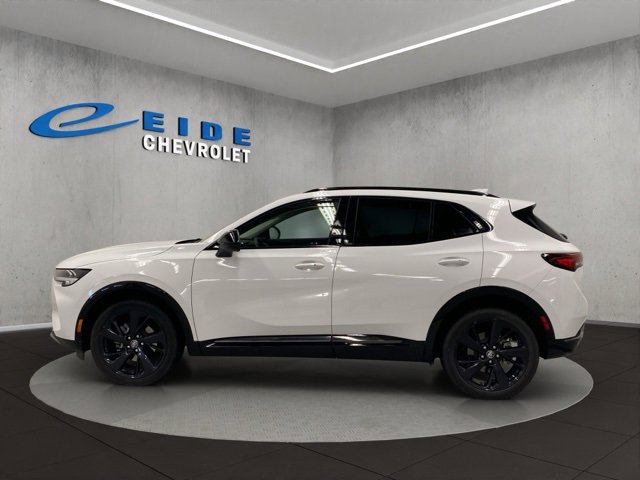 Used 2022 Buick Envision Essence w/ Sport Touring Package image 8