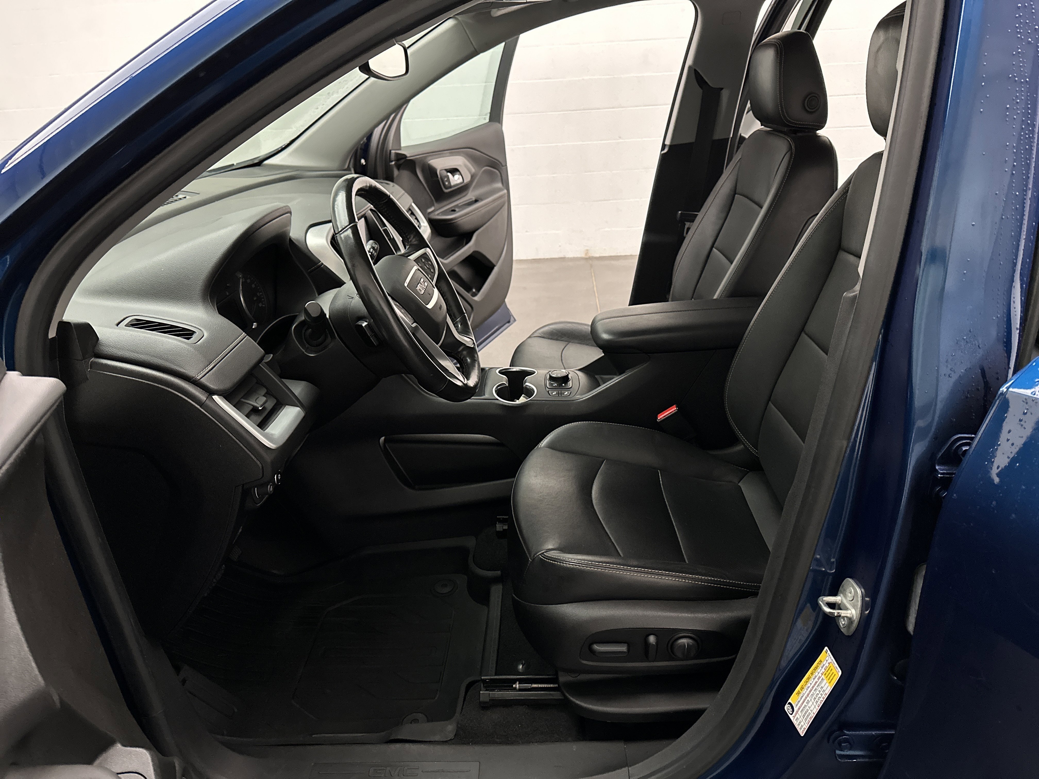 Used 2019 GMC Terrain SLT w/ Preferred Package image 21