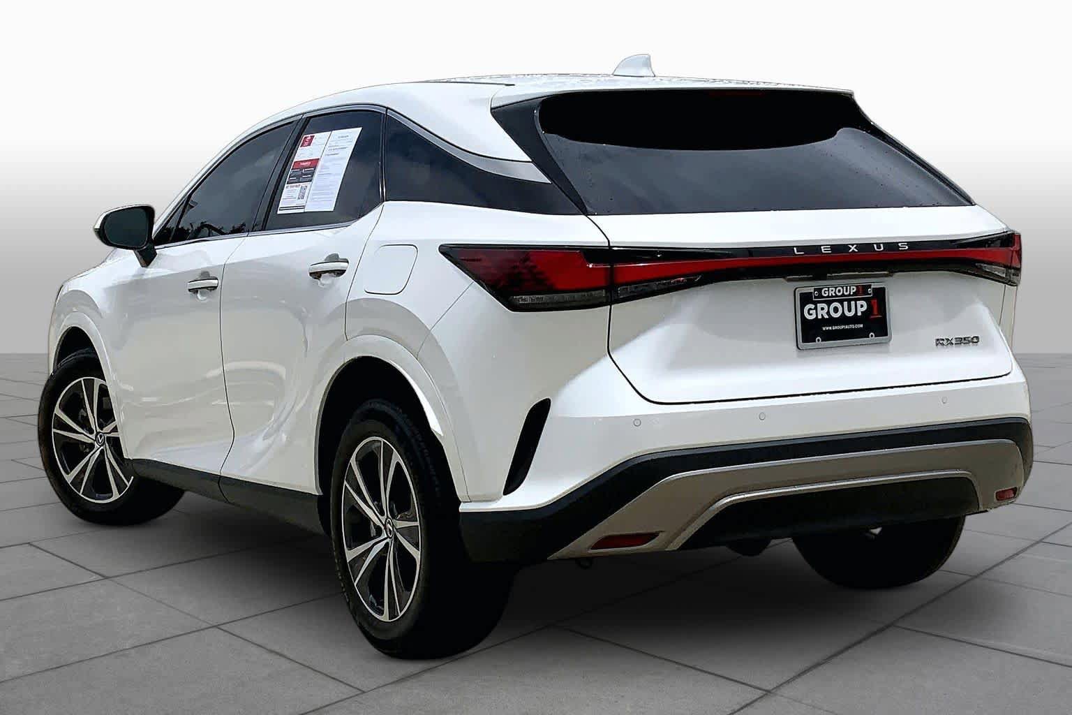 Used 2024 Lexus RX 350 FWD image 12
