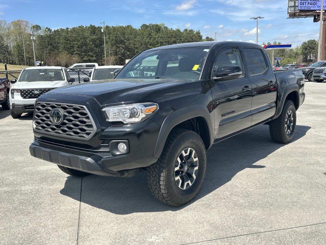 Used 2023 Toyota Tacoma TRD Off-Road w/ Technology Package AWD/4WD image 3
