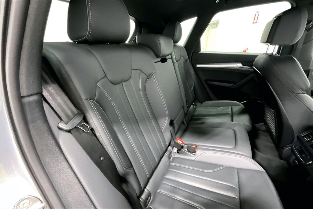 Used 2025 Audi Q5 2.0T Premium AWD/4WD image 35