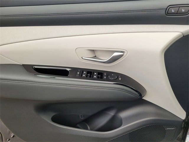 New 2025 Hyundai Tucson Limited image 15