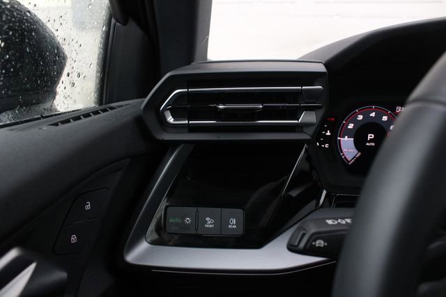 Used 2025 Audi A3 2.0T Premium w/ Convenience Package image 9