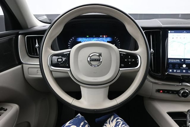 Used 2023 Volvo XC60 B5 Plus AWD/4WD image 24