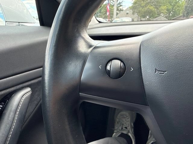 Used 2018 Tesla Model 3 Long Range RWD image 25