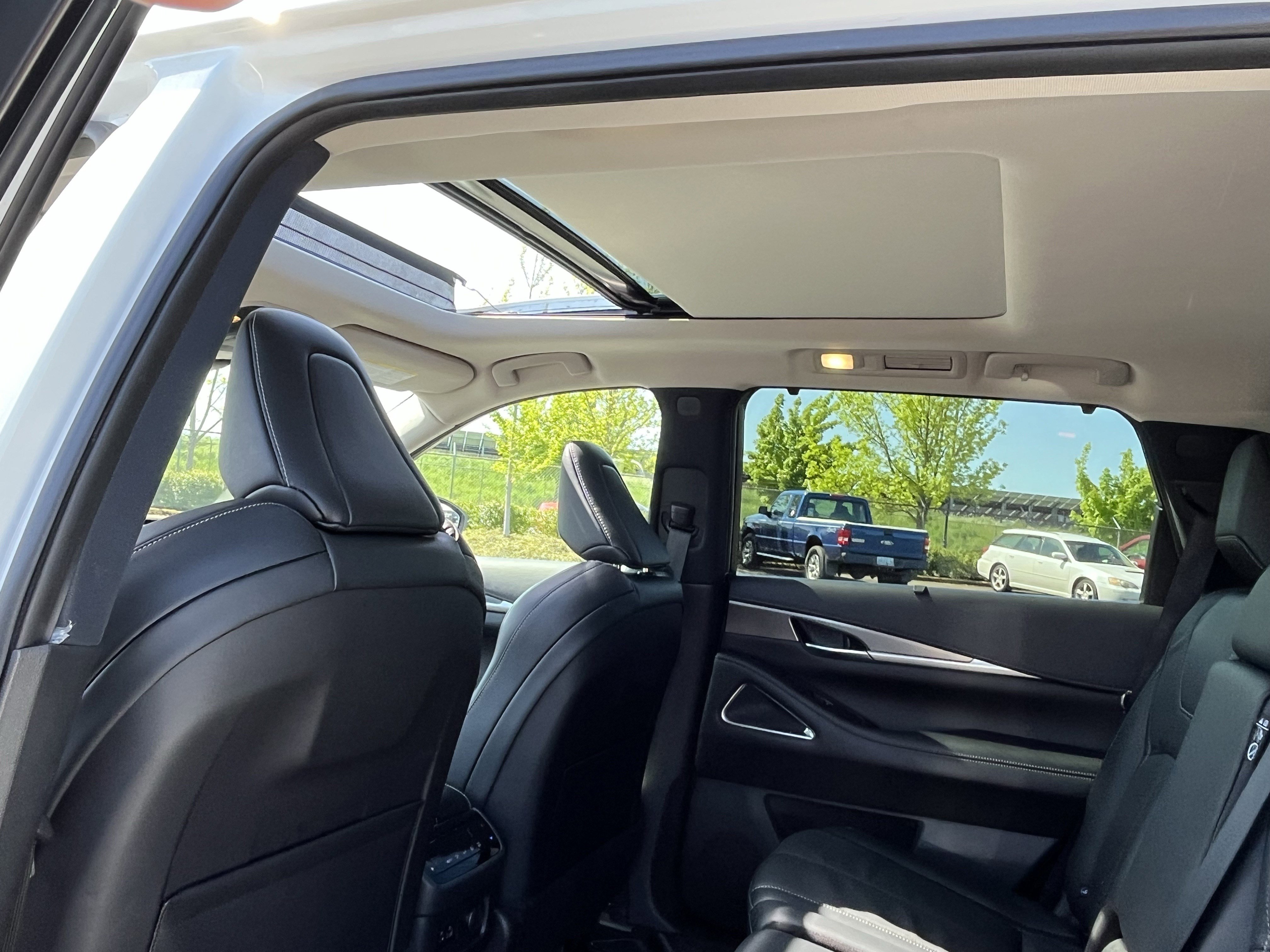 Used 2023 INFINITI QX60 Luxe w/ Vision Package AWD/4WD image 25