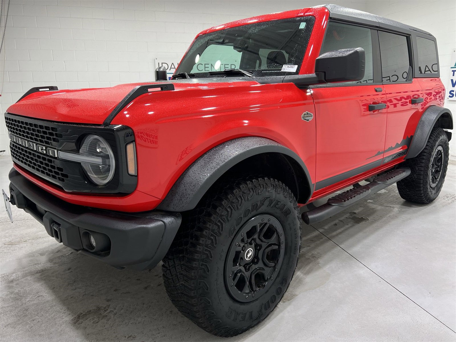 Used 2023 Ford Bronco Wildtrak image 4
