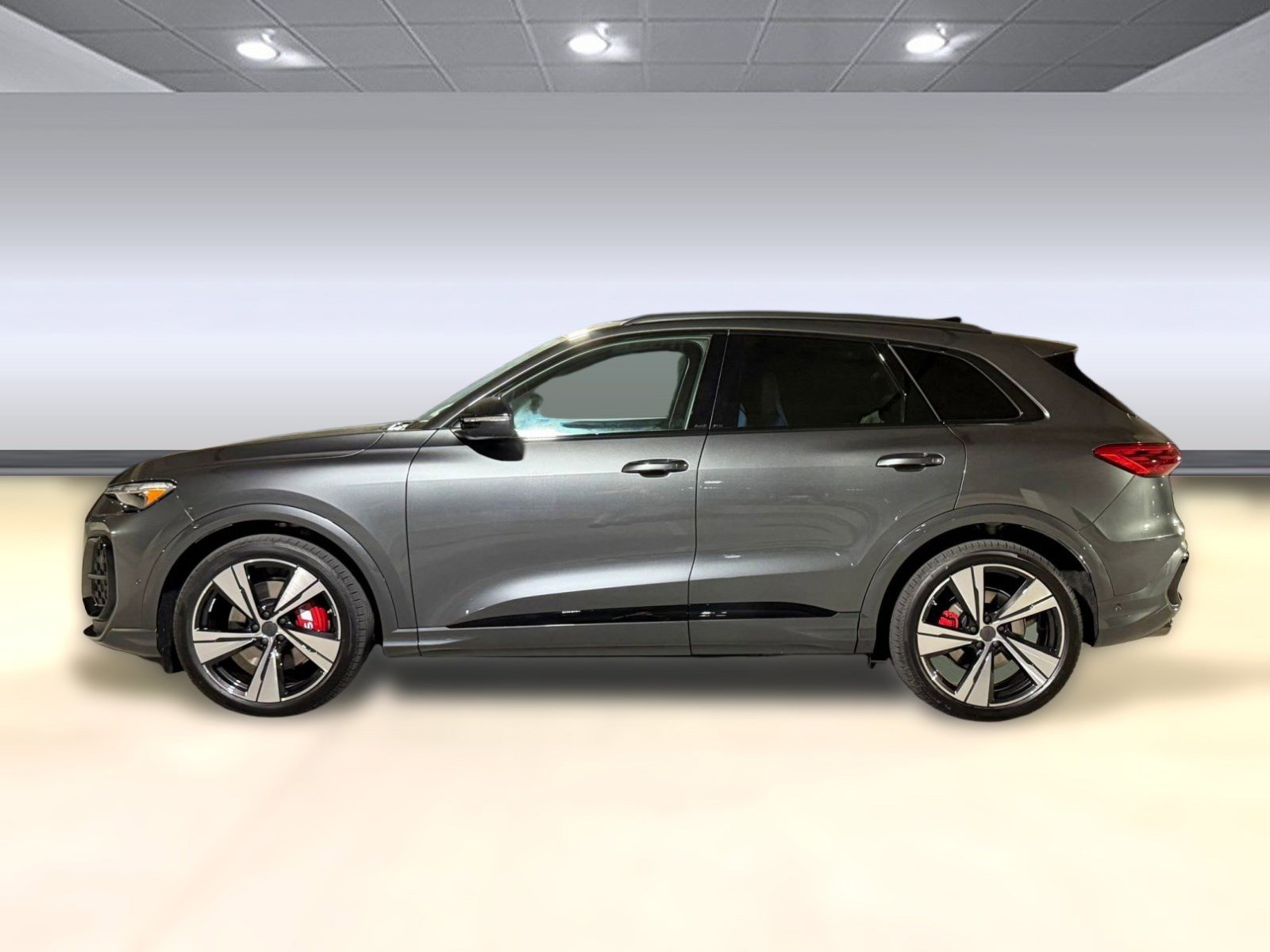 New 2026 Audi SQ5 Premium Plus AWD/4WD image 2