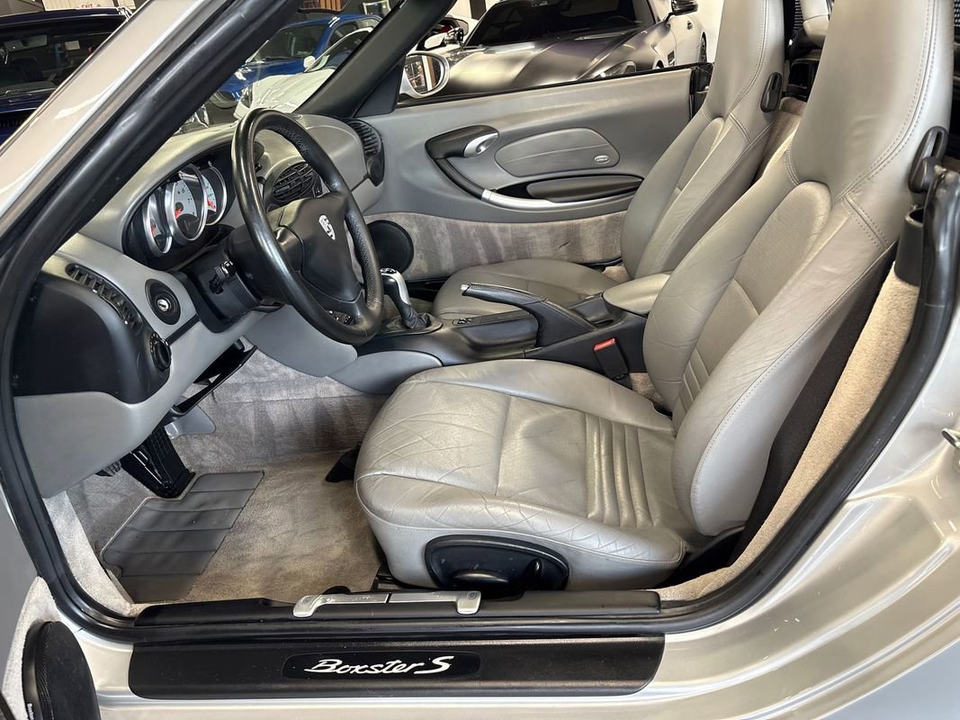 Used 2000 Porsche Boxster S image 42