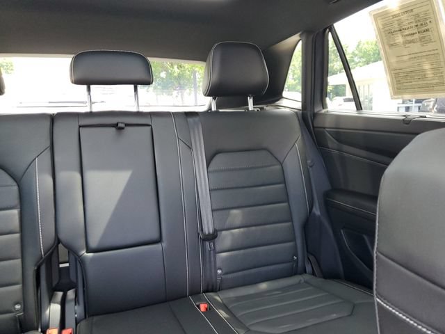 Certified 2024 Volkswagen Atlas Cross Sport SEL AWD/4WD image 12