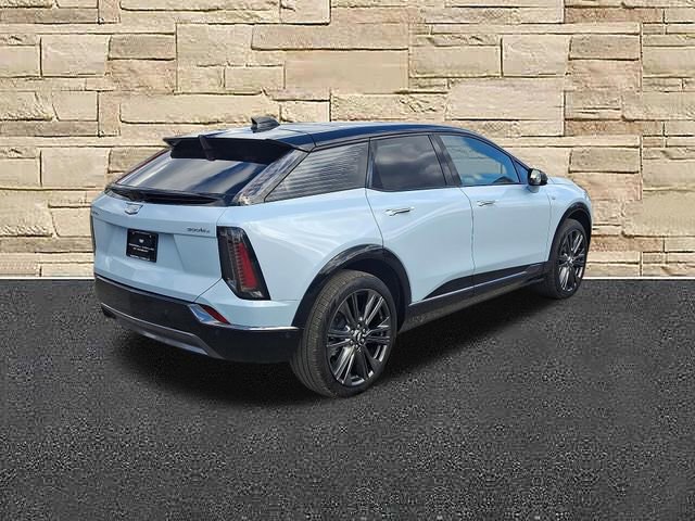 Used 2025 Cadillac Optiq Sport 2 AWD/4WD image 23