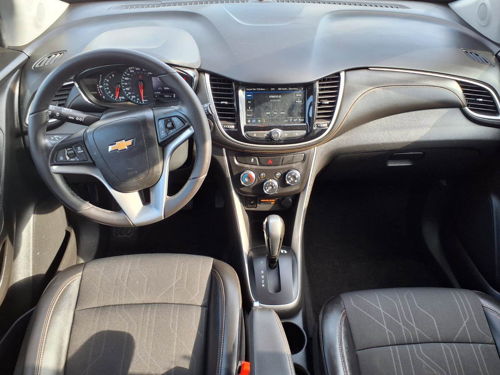 Used 2019 Chevrolet Trax LT w/ LT Convenience Package image 4
