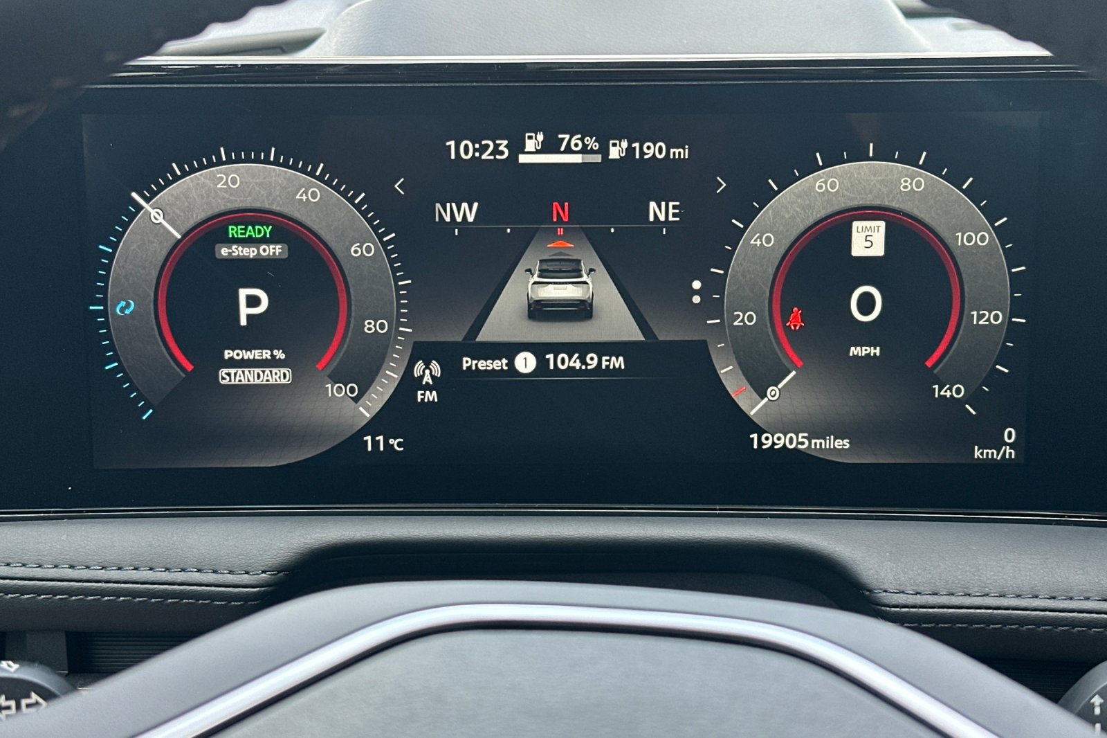 Used 2024 Nissan Ariya FWD image 41
