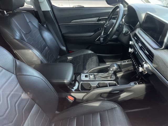 Used 2022 Kia Telluride SX w/ SX Prestige Package AWD/4WD image 11