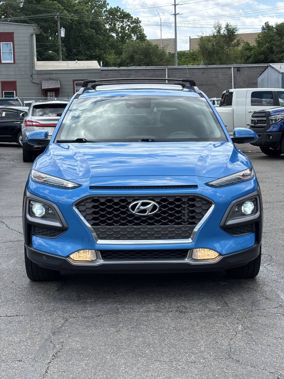 Used 2021 Hyundai Kona Limited FWD image 3