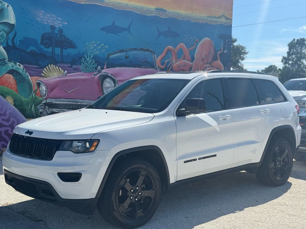 Used 2019 Jeep Grand Cherokee Laredo