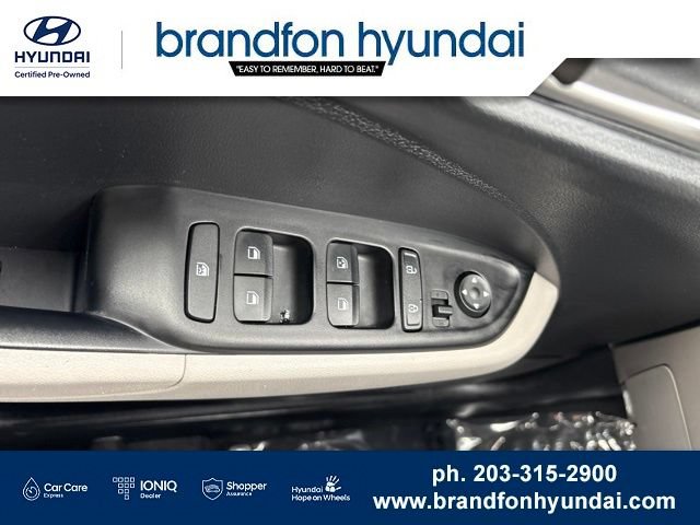 Certified 2023 Hyundai Venue SEL FWD image 13
