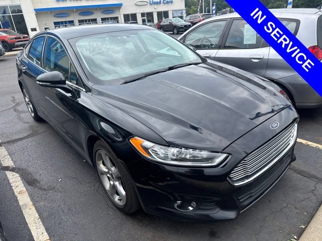Used 2016 Ford Fusion SE AWD/4WD image 1