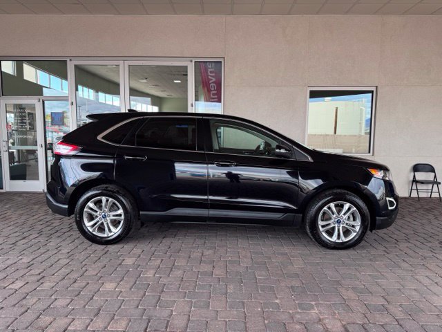 Used 2016 Ford Edge Titanium FWD image 6