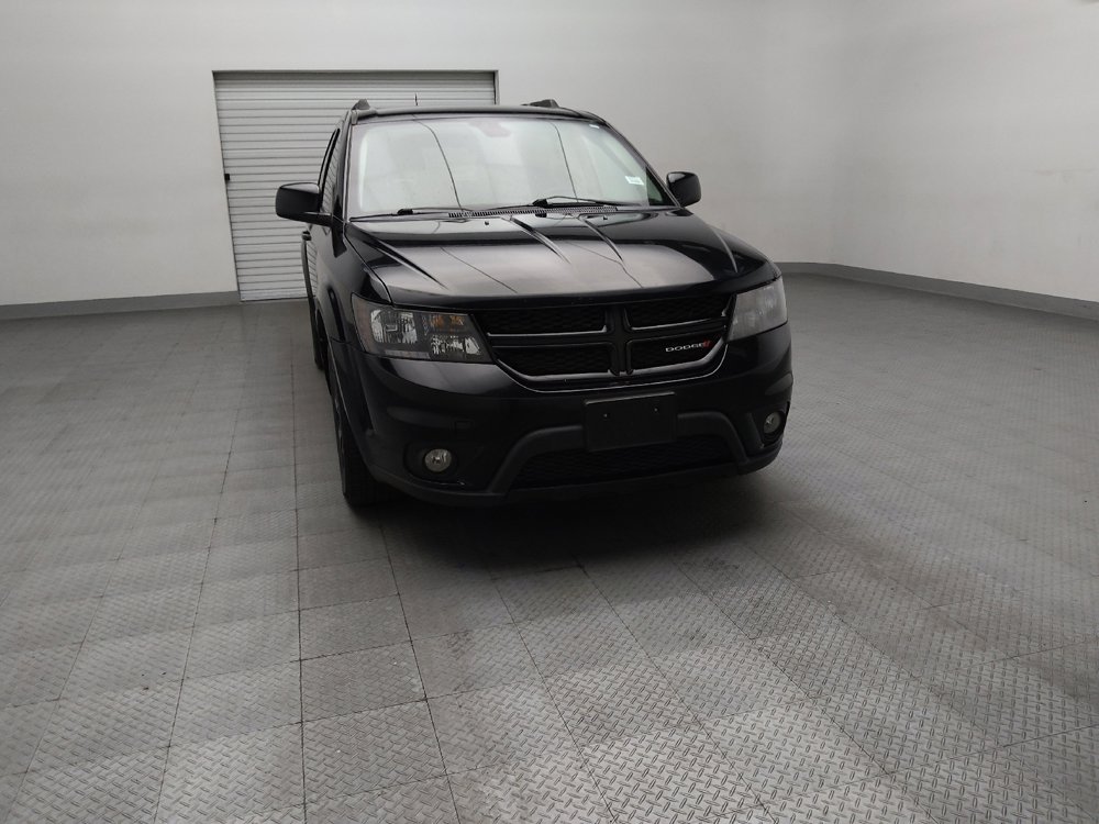 Used 2019 Dodge Journey SE FWD image 14
