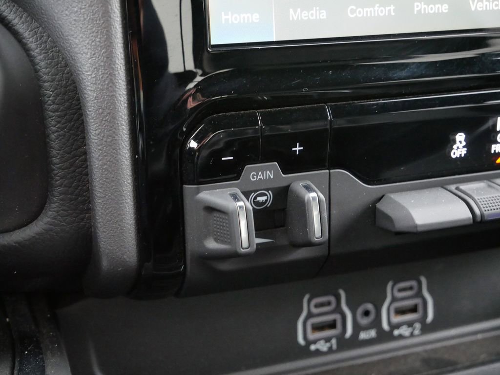 Used 2025 RAM 1500 Laramie image 36