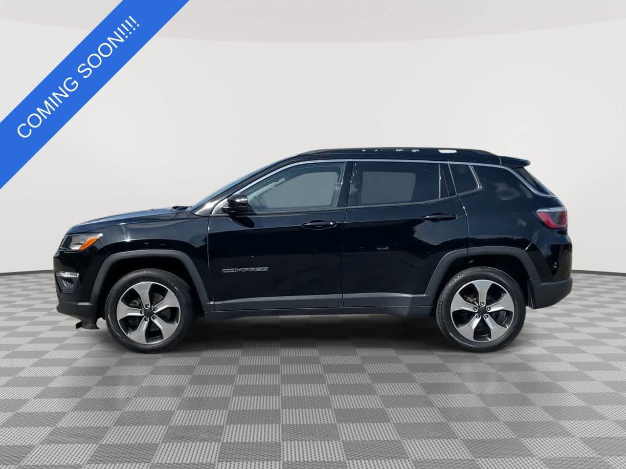 Used 2018 Jeep Compass Latitude w/ Cold Weather Group AWD/4WD image 5