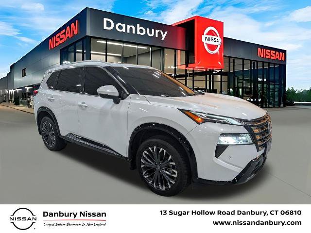 Certified 2024 Nissan Rogue Platinum w/ Platinum Premium Package AWD/4WD image 1