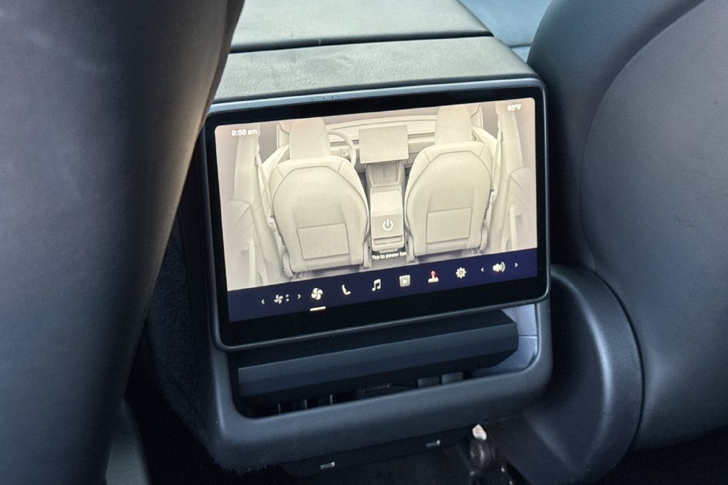 Used 2026 Tesla Model Y Long Range AWD/4WD image 16