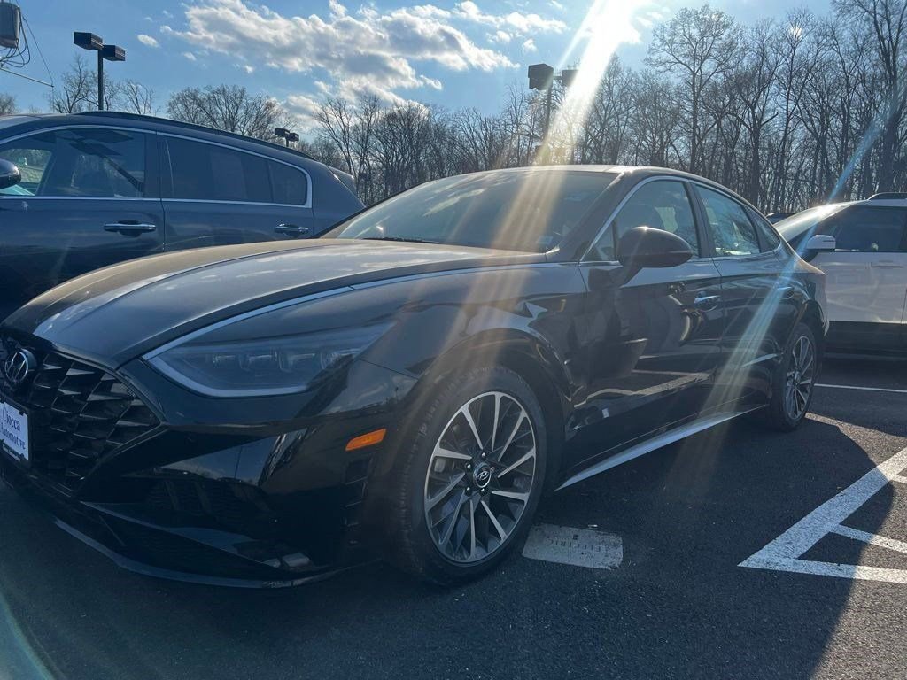 Used 2020 Hyundai Sonata Limited FWD image 3