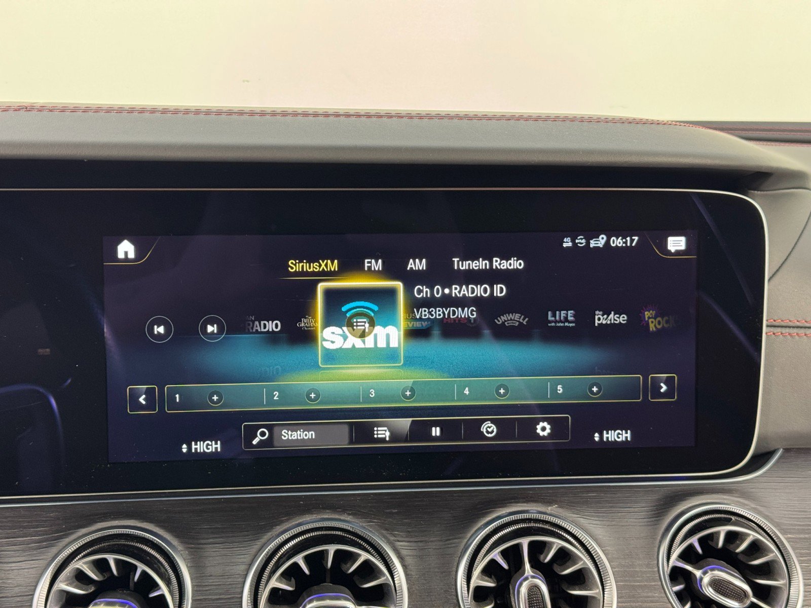 Used 2022 Mercedes-Benz AMG GT 43 w/ Driver Assistance Package image 30