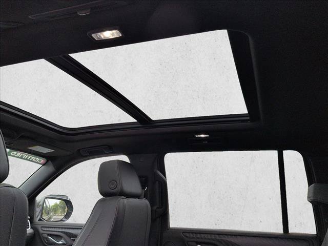 Used 2024 GMC Yukon XL Denali AWD/4WD image 20