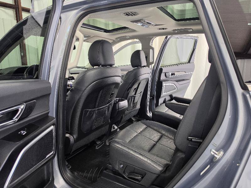 Used 2020 Kia Telluride SX w/ Towing Package AWD/4WD image 17