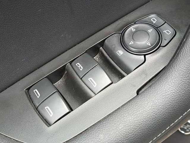 Used 2019 Chevrolet Blazer LT image 18