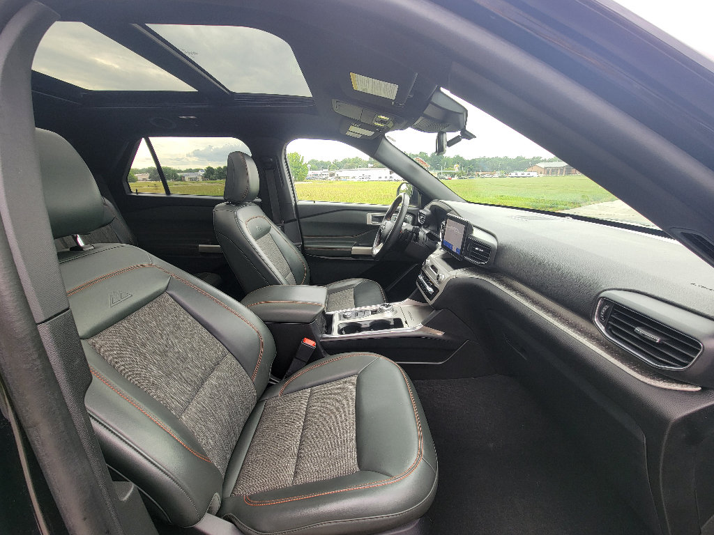 Used 2023 Ford Explorer Timberline w/ Timberline Technology Package AWD/4WD image 38