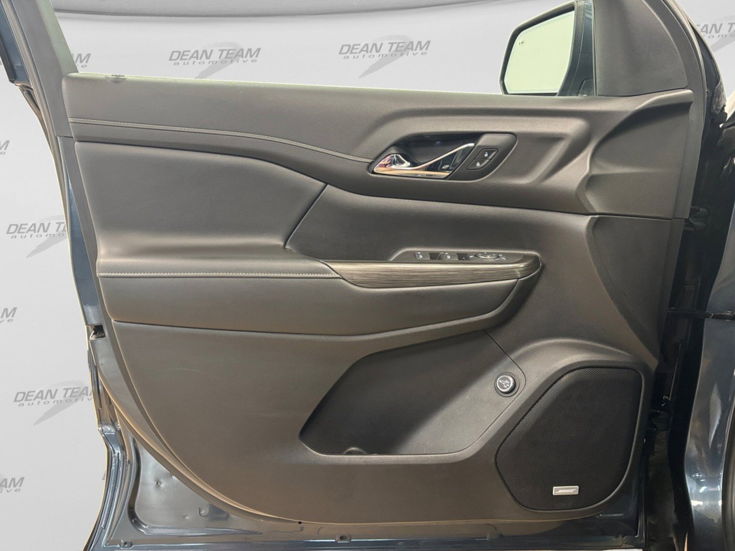 Used 2019 GMC Acadia SLT FWD image 13