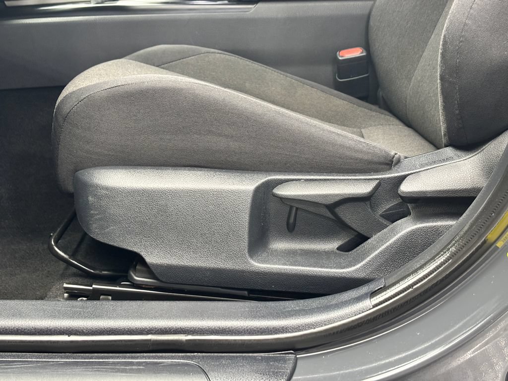 Used 2025 Toyota Camry LE FWD image 18