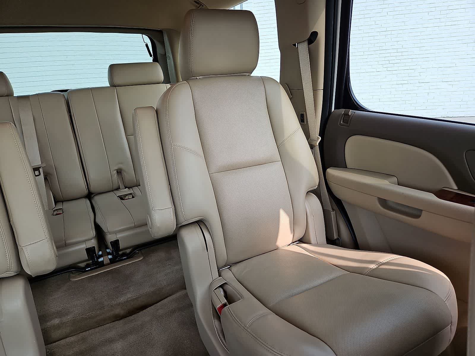 Used 2014 GMC Yukon SLT w/ Texas Edition AWD/4WD image 15