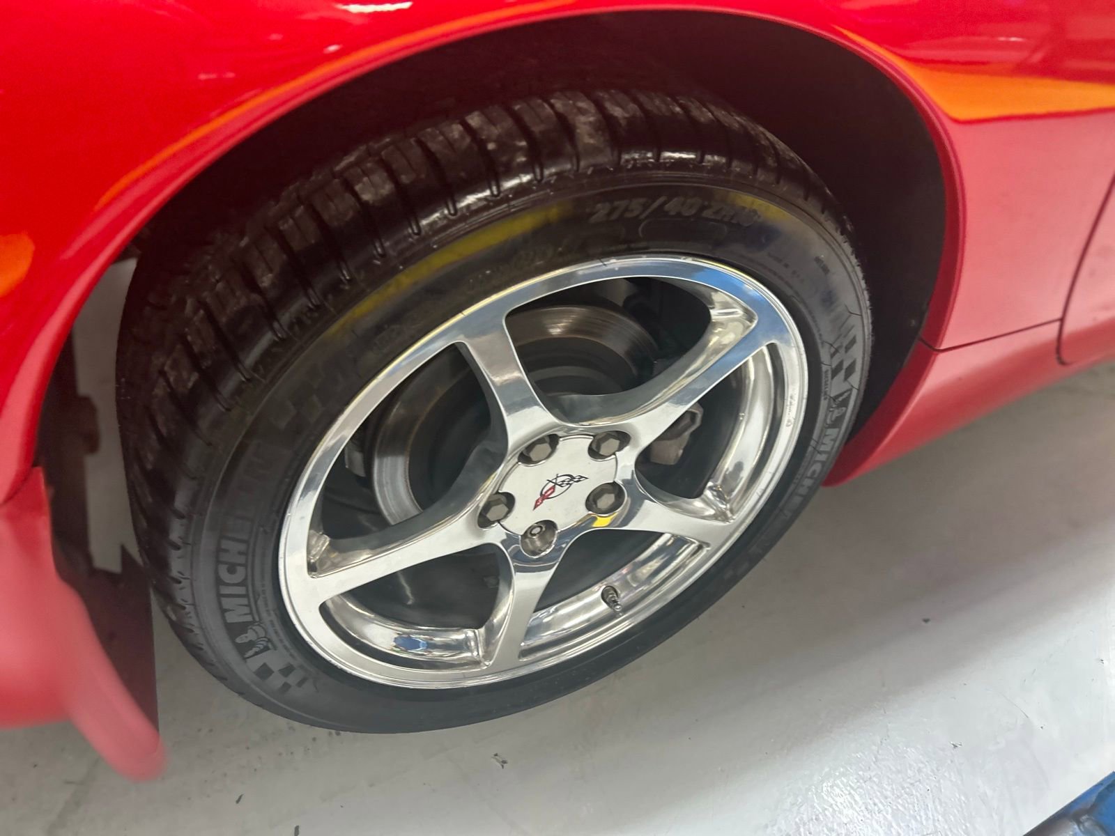 Used 2001 Chevrolet Corvette Convertible w/ Preferred Equipment Group2 image 19