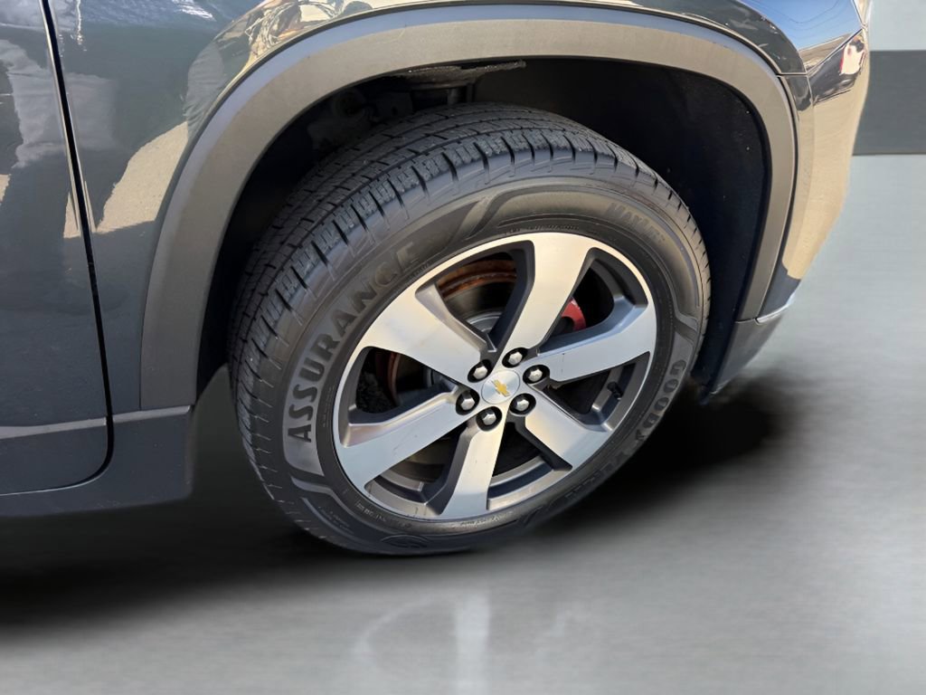 Used 2018 Chevrolet Traverse LT AWD/4WD image 16
