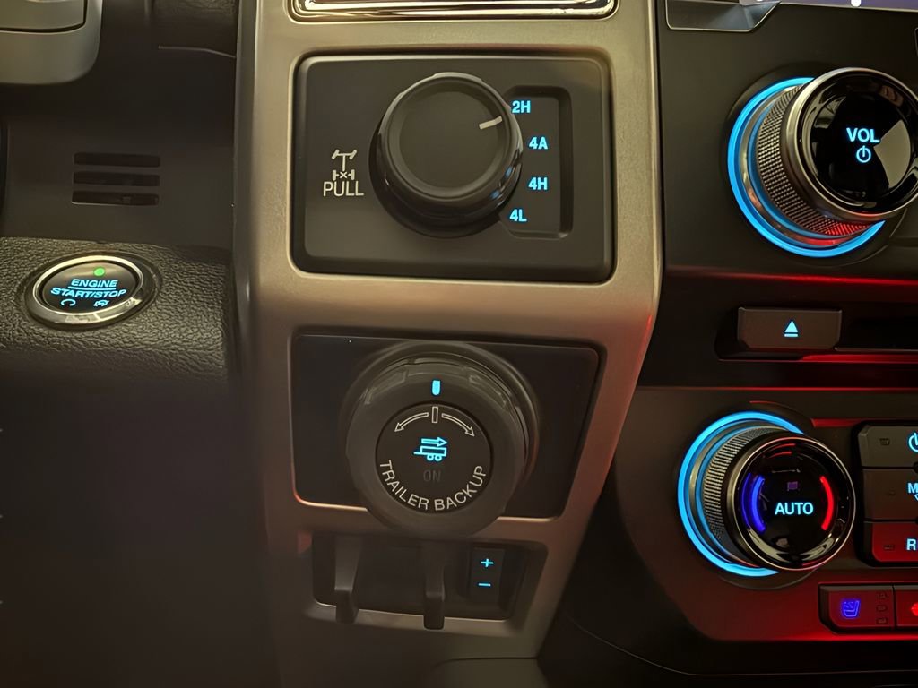 Used 2016 Ford F150 Lariat w/ Equipment Group 502A Luxury image 30